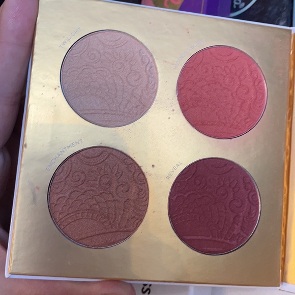 Face‎ pallete by pur - Picture 3 of 4